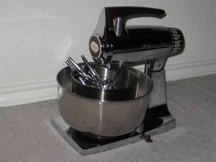 Mixer, Sunbeam, Chrome MixMaster Stand Mixer with Two Bowls