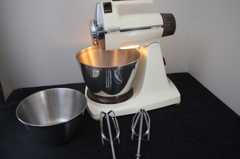 Vintage Sunbeam Mixmaster Gray & Black 12 Speed Mixer With Two