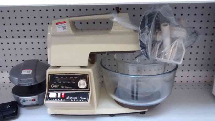 Vintage Oster Regency Kitchen Center 12 Speed Mixer Blender Grinder Food  Process